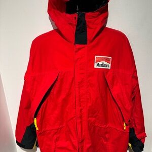 Vintage Marlboro Team Adventure Windbreaker Size Large